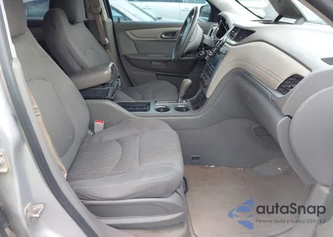 2017 Chevrolet Traverse Ls из США, поврежденный, VIN 1GNKRFKD9HJ148288